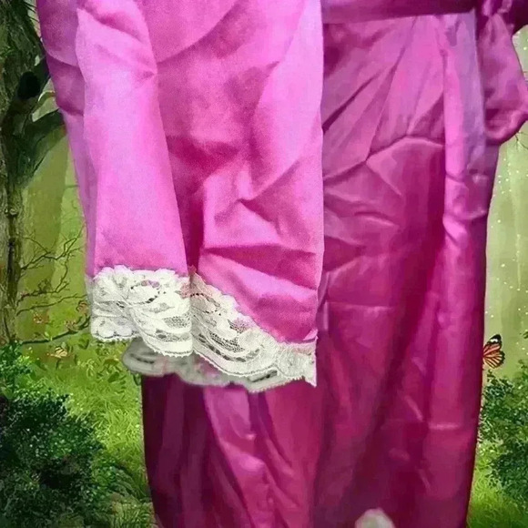 Victoria’s Secret Hot Pink Satin Robe With Beige Lace - Picture 7 of 10